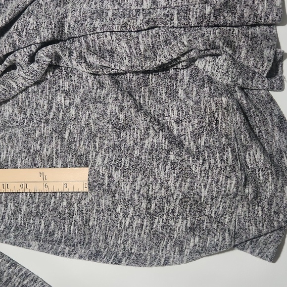 Bobeau Heather Gray Women's 1 Button Cardigan - Picture 8 of 15